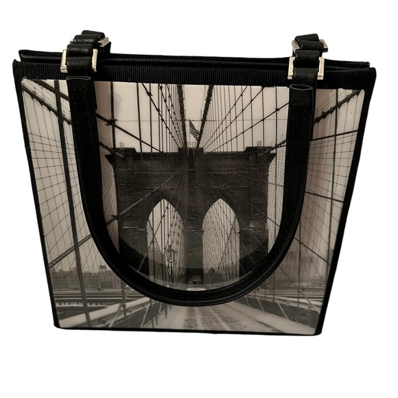 Brooklyn Bridge Glossy Photograph Handbag in Black and White - Picture 3 of 5